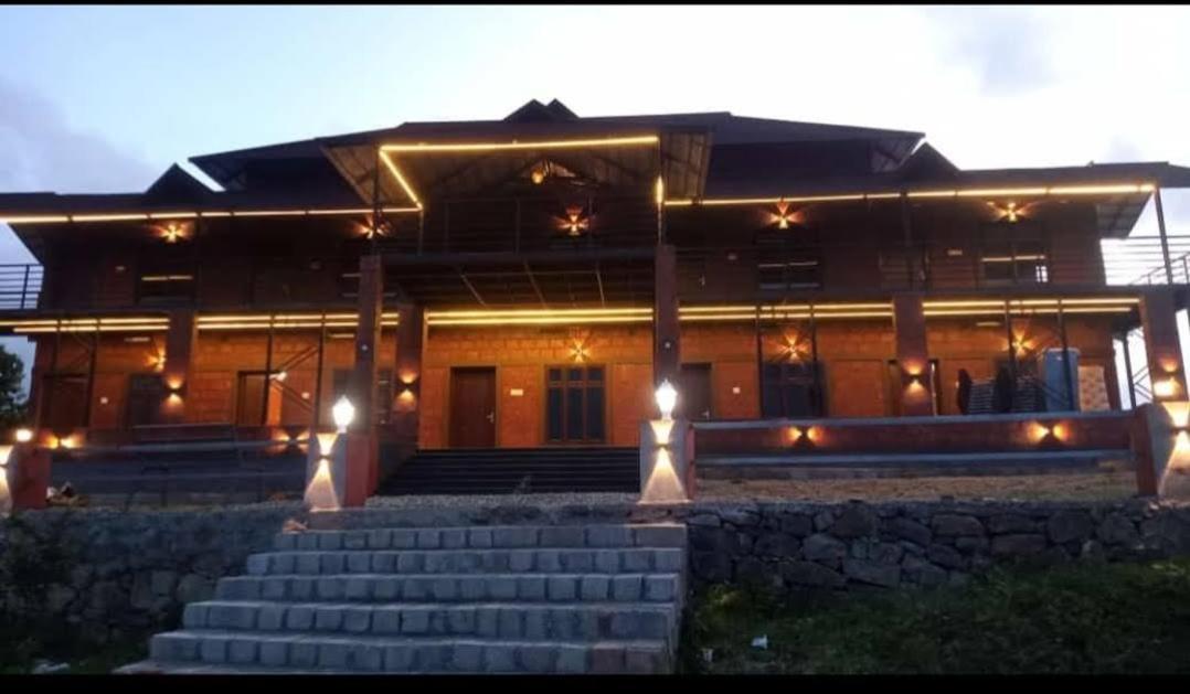 Misty Valley Resort Varagampadi Kültér fotó