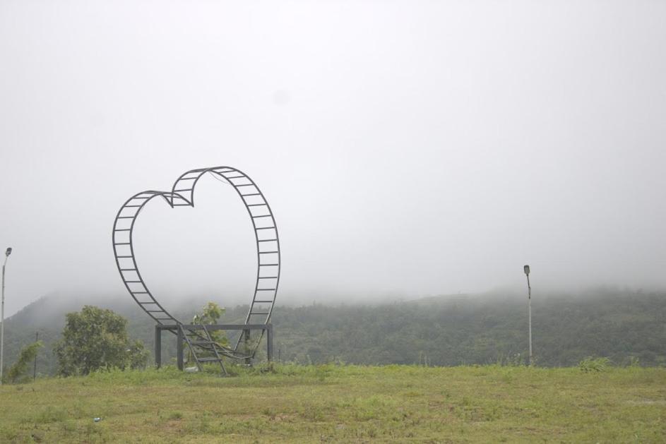 Misty Valley Resort Varagampadi Kültér fotó